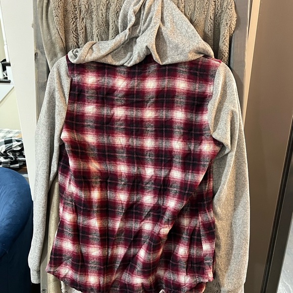 Adam Levine hooded flannel - Picture 4 of 4